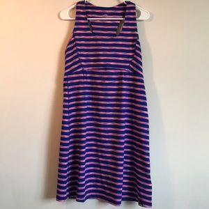 The north face women’s dress size large